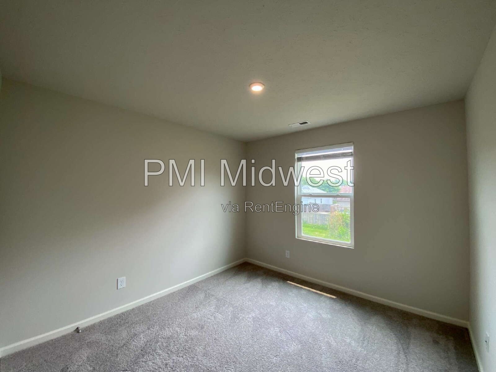 Lovely 5 Bedroom 3 Bathroom New Build in Muncie! property image