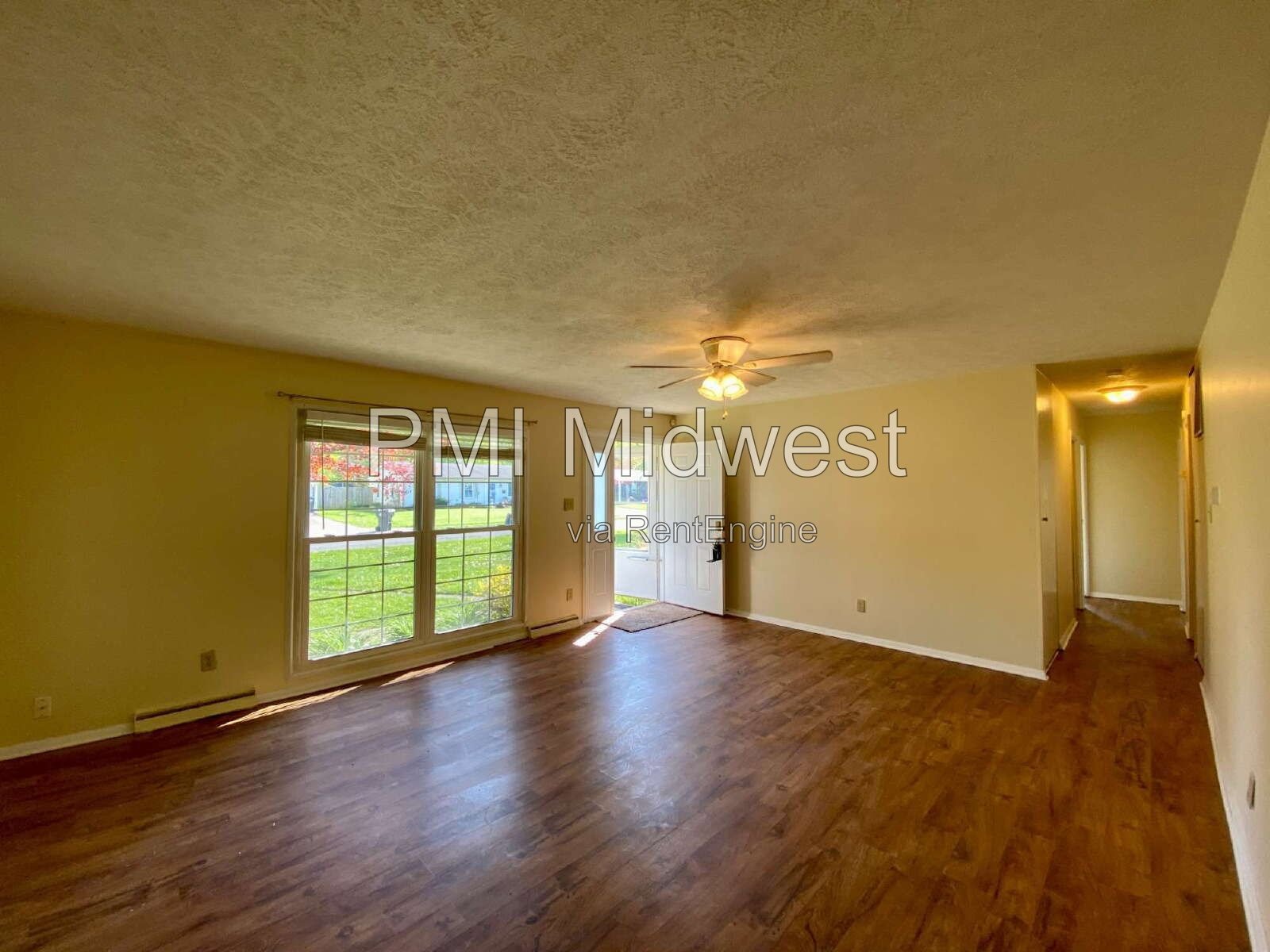 Great 4 Bedroom 2 Bathroom Red Brick Ranch Home in New Whiteland! property image