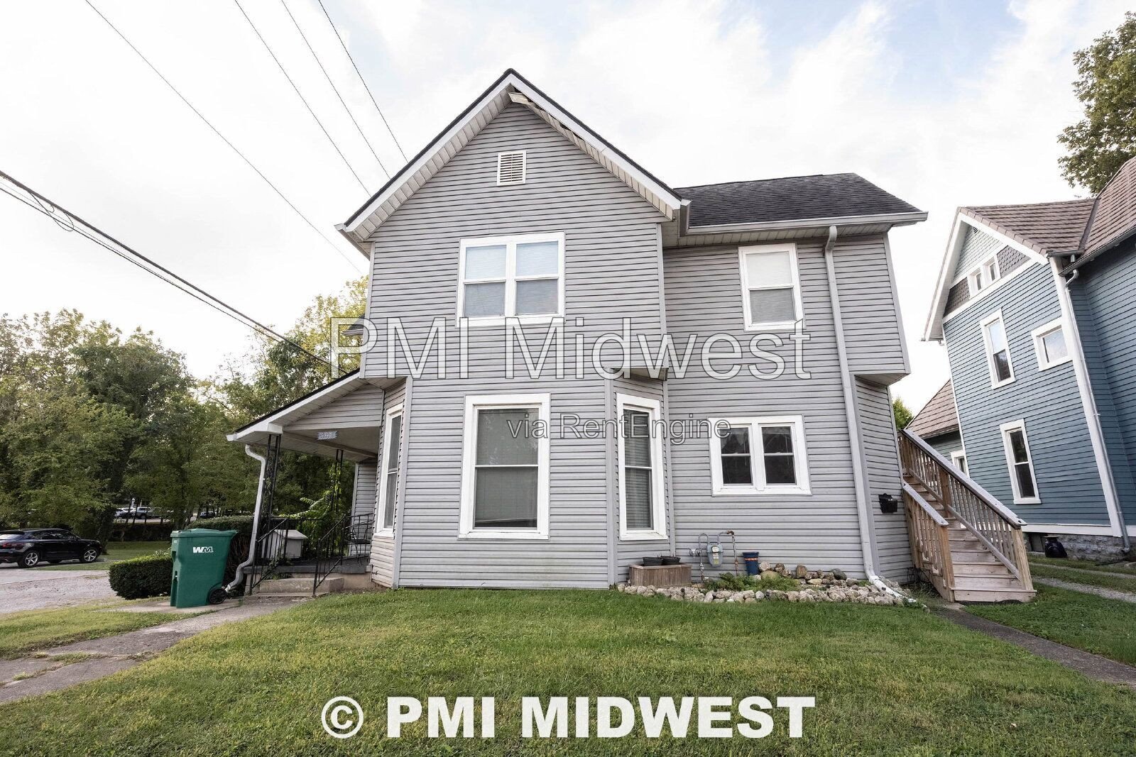 Gorgeous 3 Bedroom 1 Bathroom Victorian Apartment in Franklin Township! property image