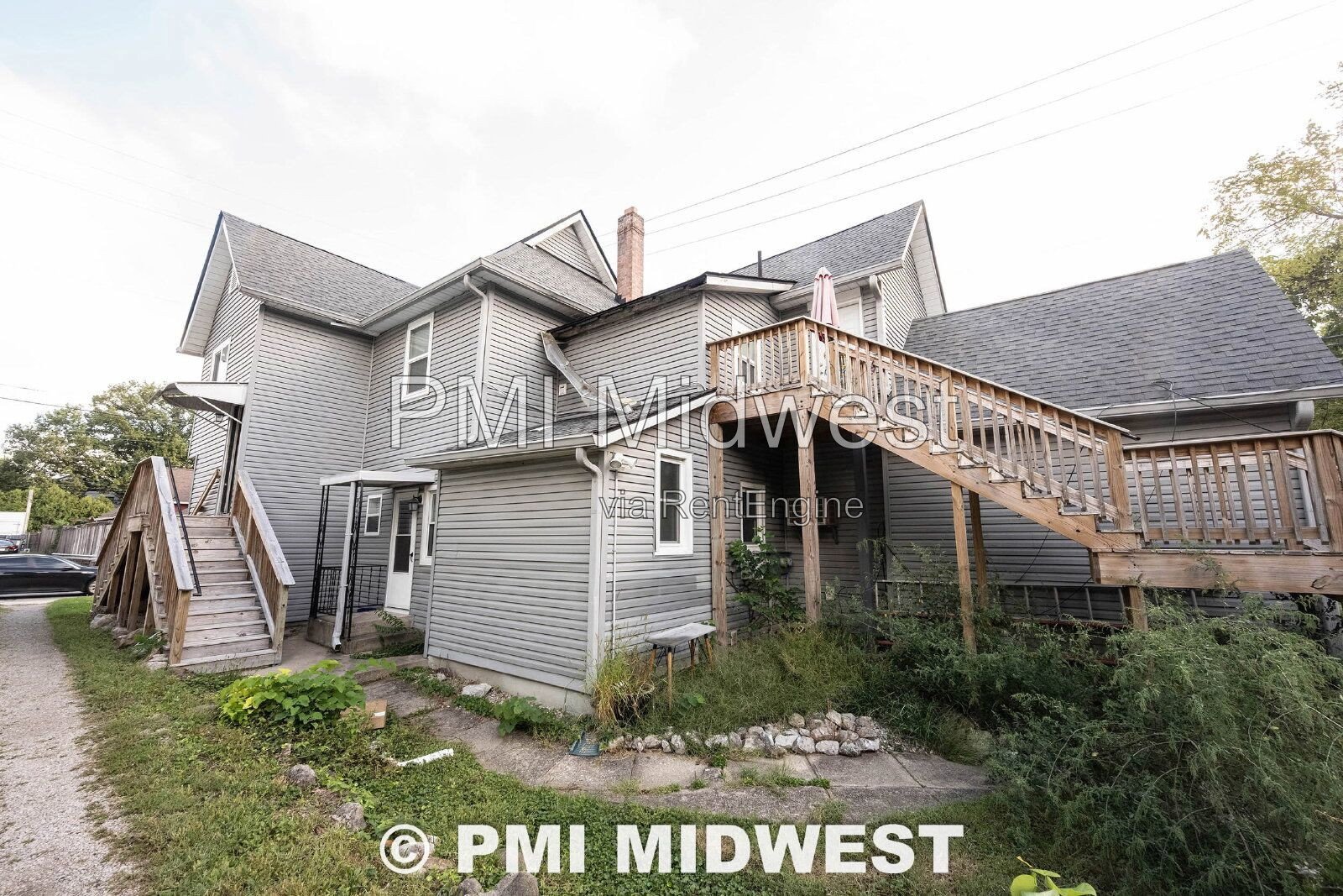 Gorgeous 3 Bedroom 1 Bathroom Victorian Apartment in Franklin Township! property image