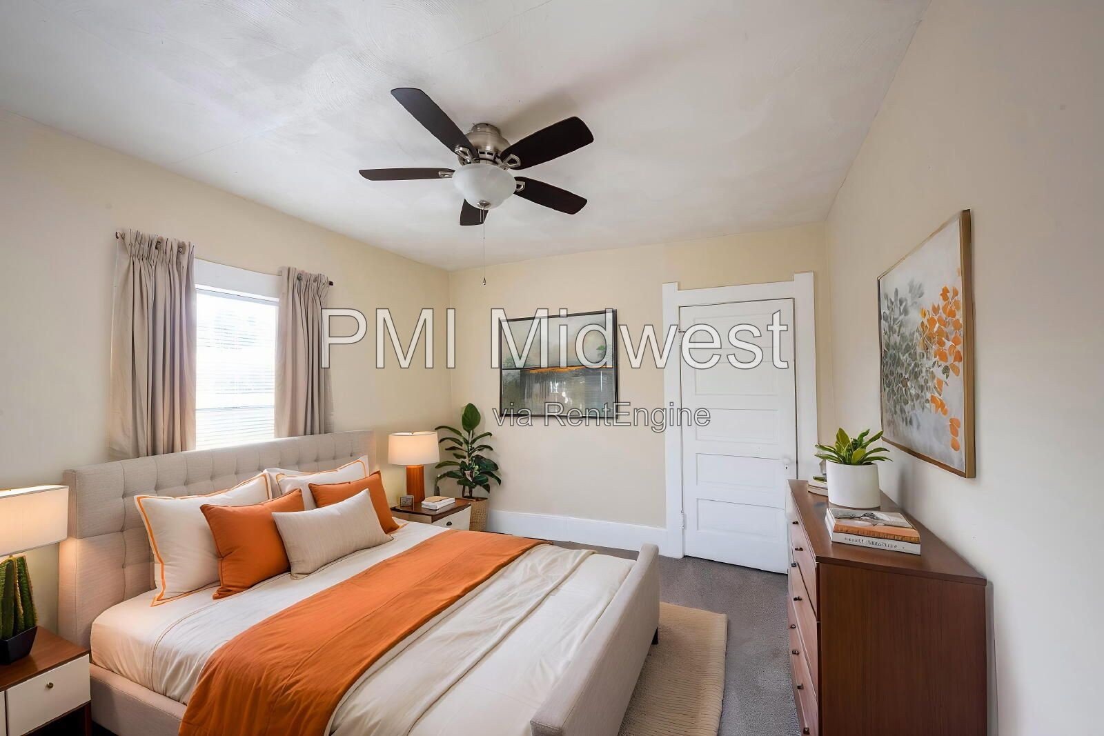 Gorgeous 3 Bedroom 1 Bathroom Victorian Apartment in Franklin Township! property image