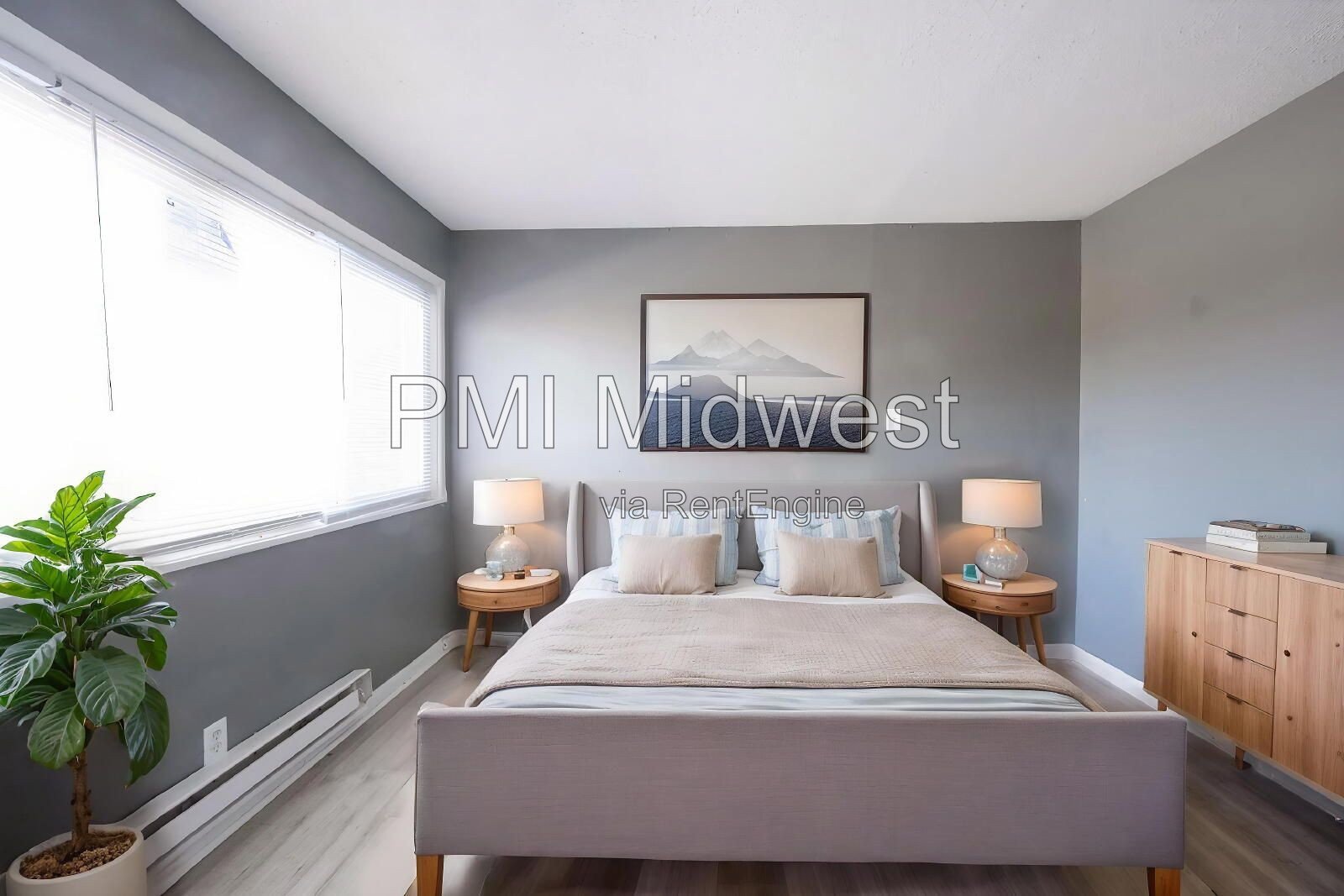 Cozy 2 Bedroom Apartment in Indianapolis with Spacious Layout and Convenient Location property image
