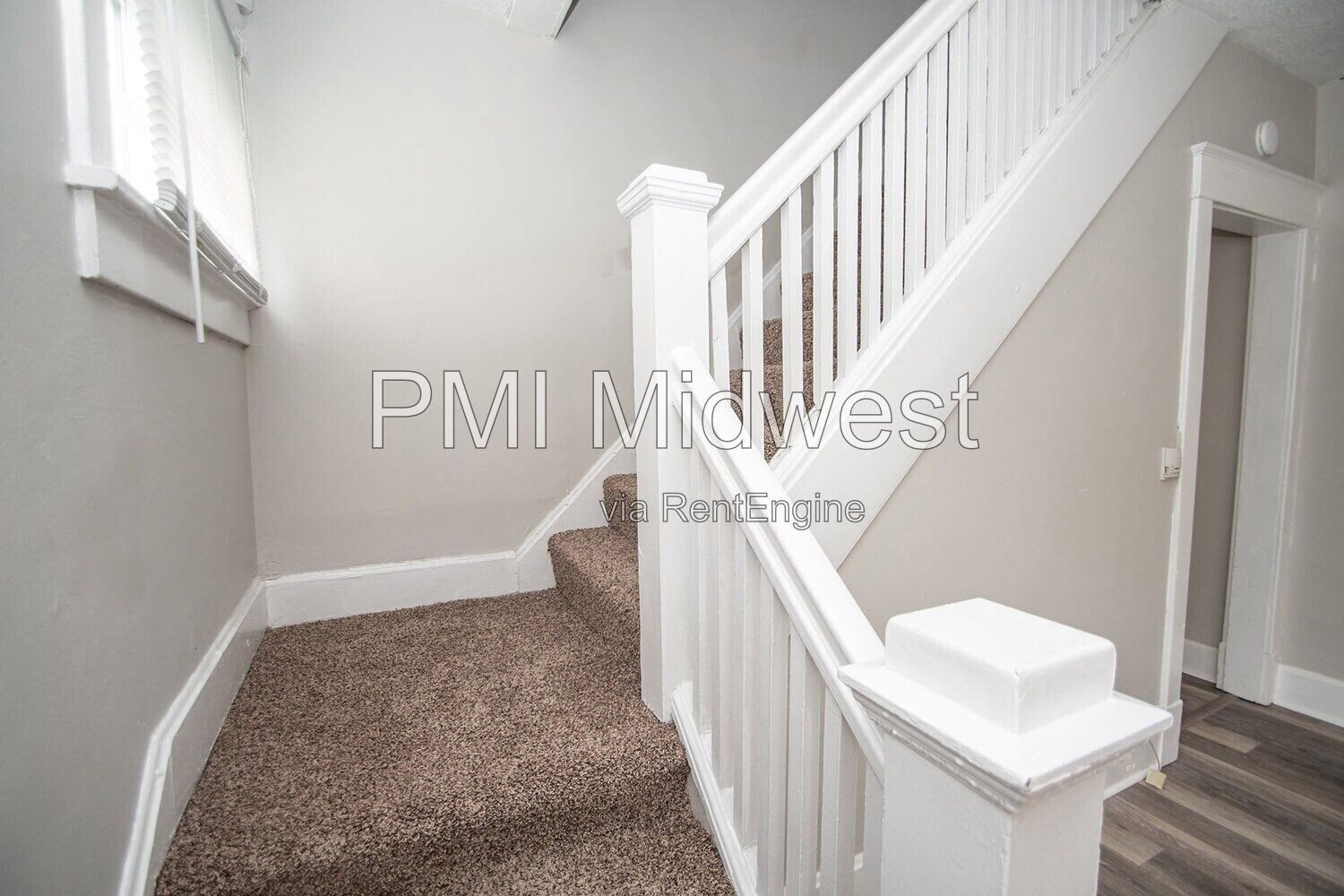 Charming 3-Bedroom Duplex Haven in the Heart of Indianapolis – Spacious 1,400 Sq Ft Layout! property image