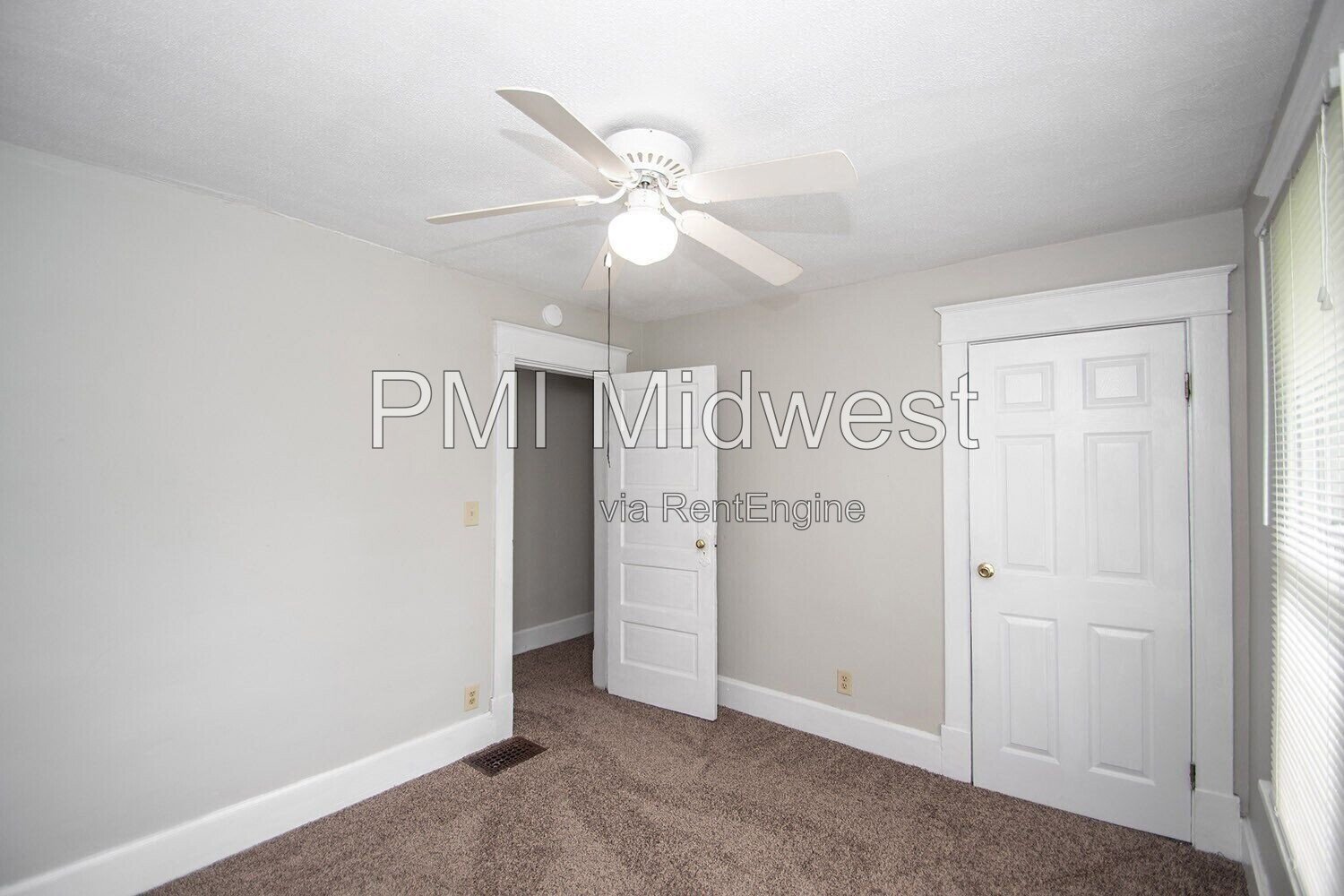 Charming 3-Bedroom Duplex Haven in the Heart of Indianapolis – Spacious 1,400 Sq Ft Layout! property image