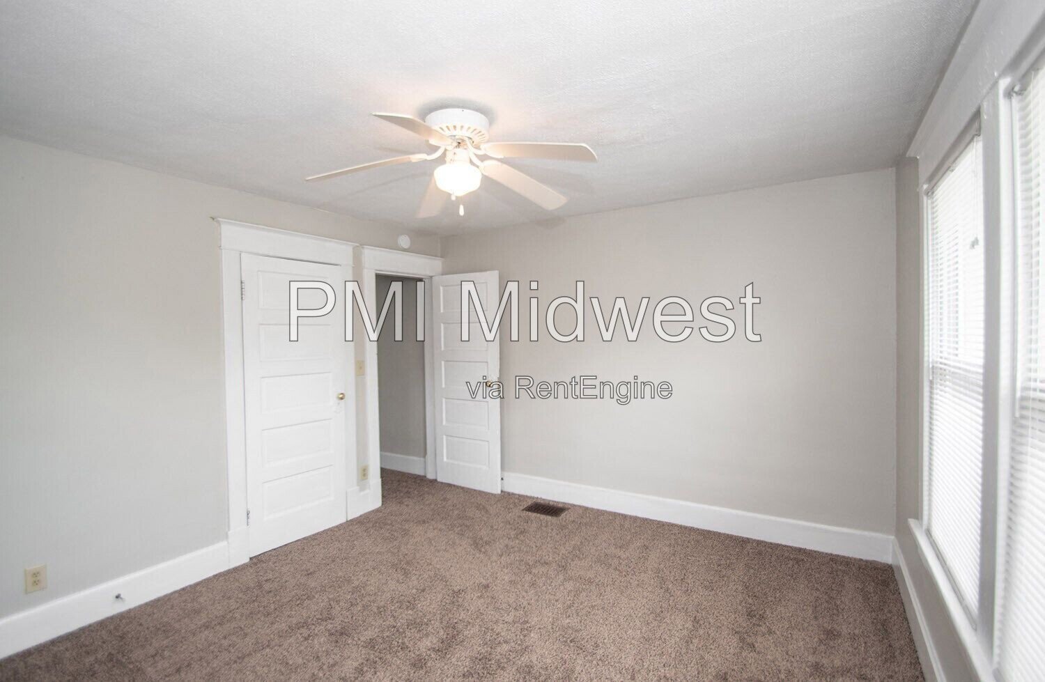 Charming 3-Bedroom Duplex Haven in the Heart of Indianapolis – Spacious 1,400 Sq Ft Layout! property image