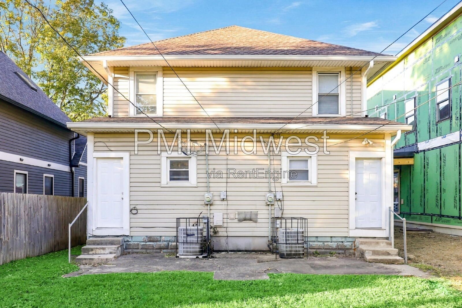Charming 3-Bedroom Duplex Haven in the Heart of Indianapolis – Spacious 1,400 Sq Ft Layout! property image