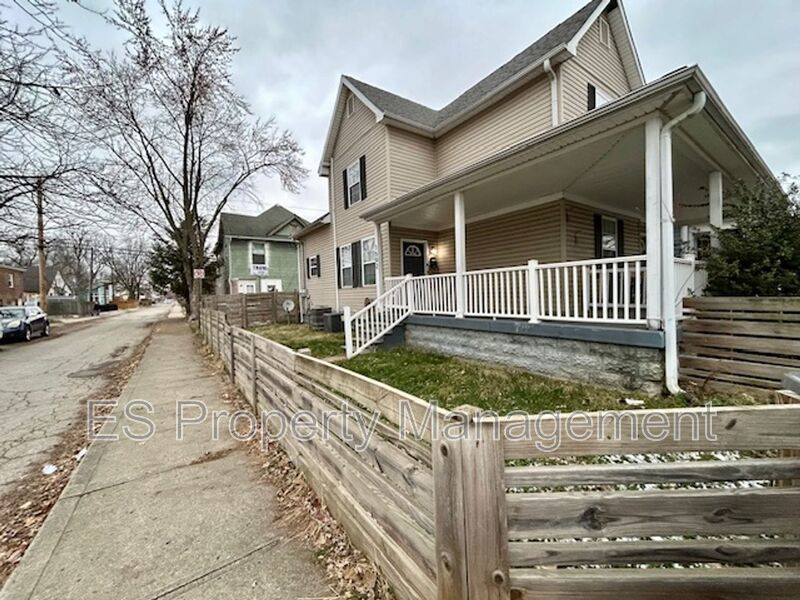 COMING SOON!! Charming 2 Bedroom 2 Bathroom Duplex in Fountain Square! property image