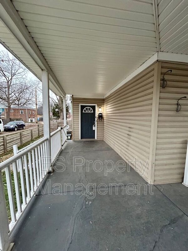 COMING SOON!! Charming 2 Bedroom 2 Bathroom Duplex in Fountain Square! property image