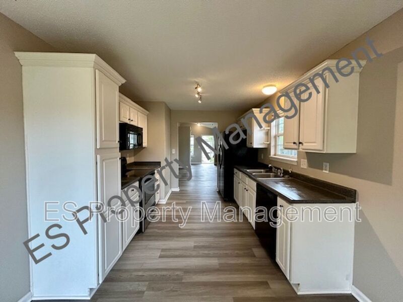 Great 3 Bedroom 2 Bathroom Ranch Style Home in Decatur! property image