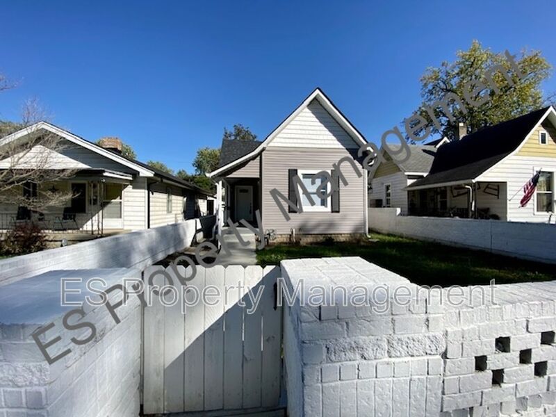 COMING SOON!! Stunning 2-Bedroom, 2-Full Bathroom Home Near Downtown Indianapolis!! property image