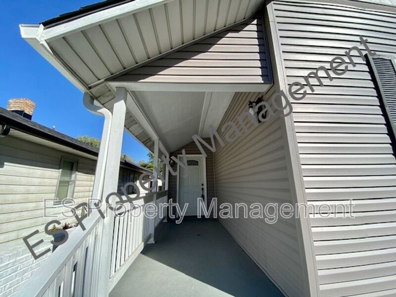 COMING SOON!! Stunning 2-Bedroom, 2-Full Bathroom Home Near Downtown Indianapolis!! property image