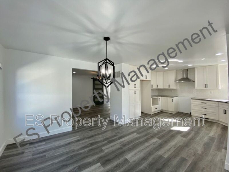 COMING SOON!! Stunning 2-Bedroom, 2-Full Bathroom Home Near Downtown Indianapolis!! property image