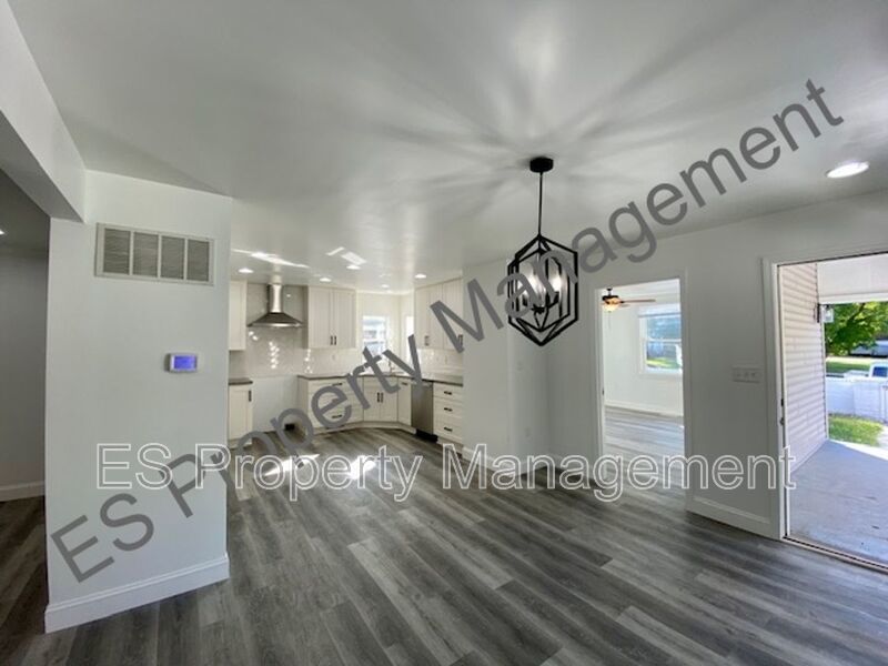 COMING SOON!! Stunning 2-Bedroom, 2-Full Bathroom Home Near Downtown Indianapolis!! property image