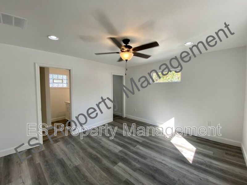 COMING SOON!! Stunning 2-Bedroom, 2-Full Bathroom Home Near Downtown Indianapolis!! property image