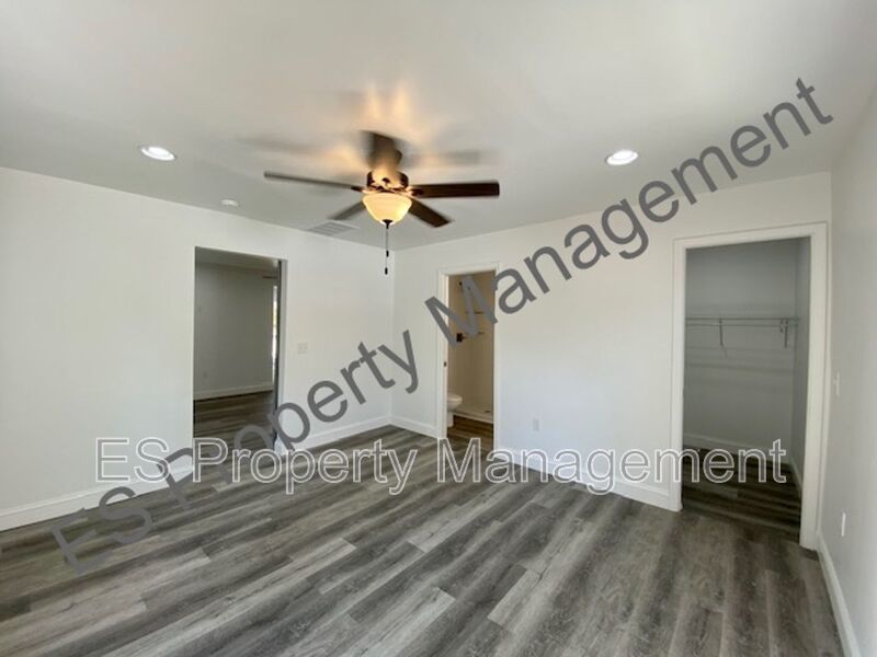 COMING SOON!! Stunning 2-Bedroom, 2-Full Bathroom Home Near Downtown Indianapolis!! property image