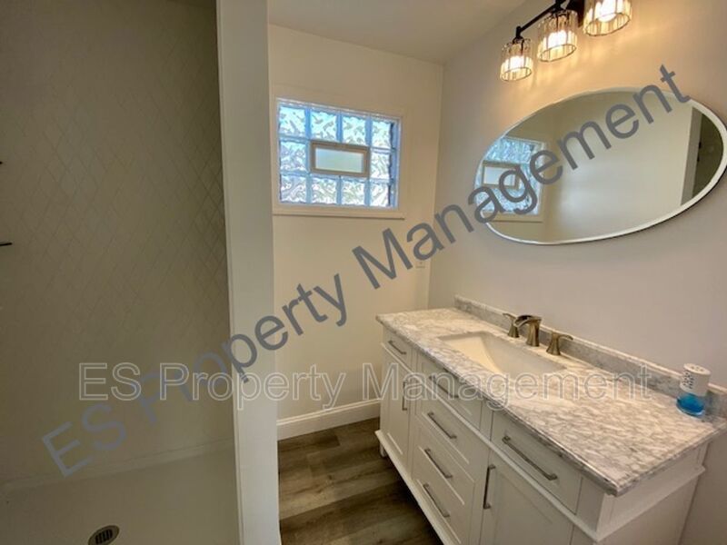 COMING SOON!! Stunning 2-Bedroom, 2-Full Bathroom Home Near Downtown Indianapolis!! property image