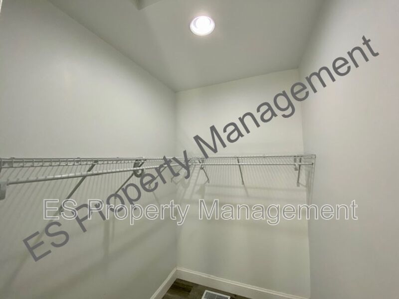 COMING SOON!! Stunning 2-Bedroom, 2-Full Bathroom Home Near Downtown Indianapolis!! property image