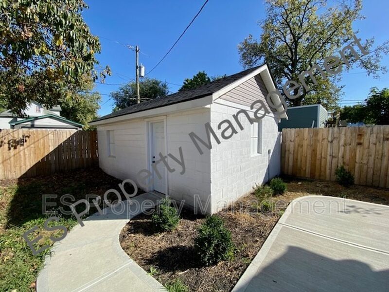 COMING SOON!! Stunning 2-Bedroom, 2-Full Bathroom Home Near Downtown Indianapolis!! property image