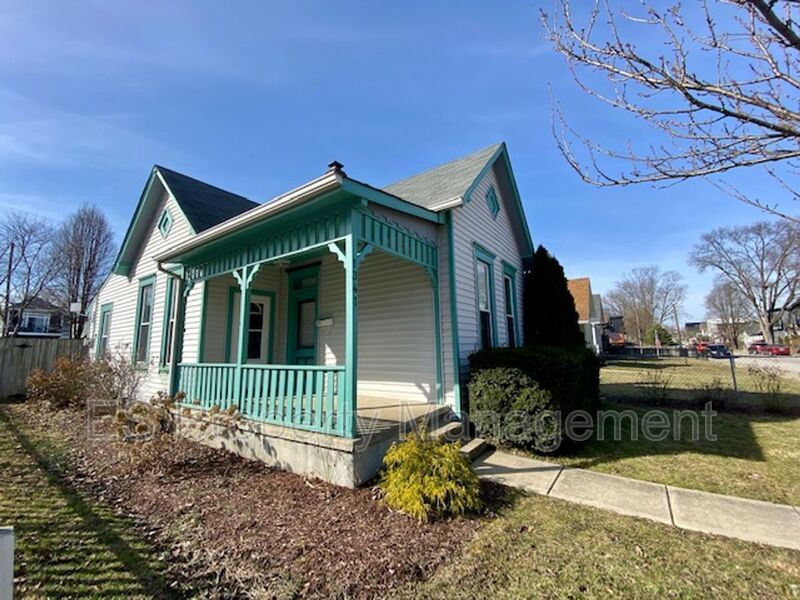 COMING SOON!! Charming Fountain Square victorian cottage w/ white picket fence! property image