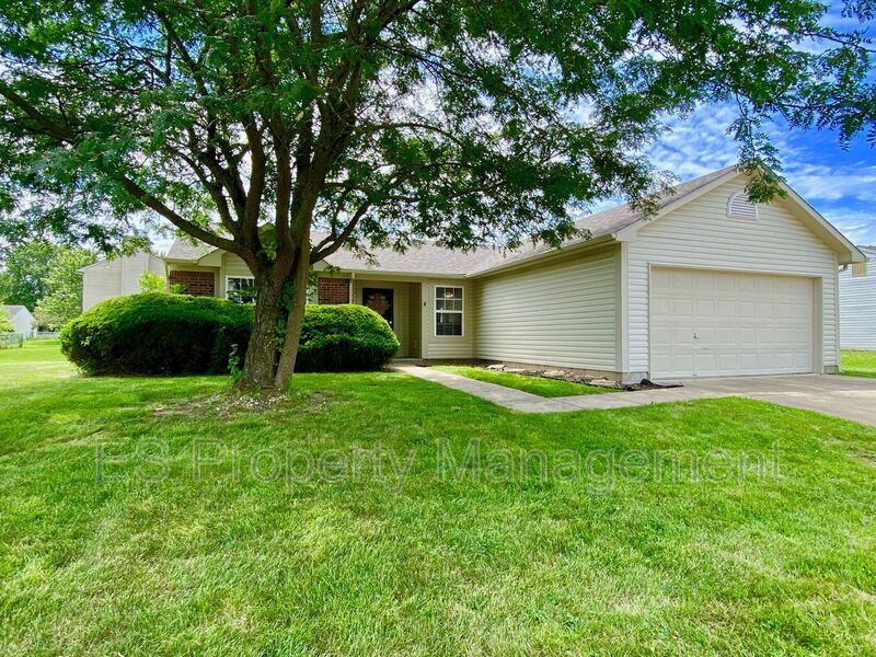 Great 3 Bedroom 2 Bathroom Ranch Style Home in Lawrence! property image