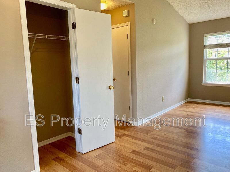 Great 3 Bedroom 2 Bathroom Ranch Style Home in Lawrence! property image