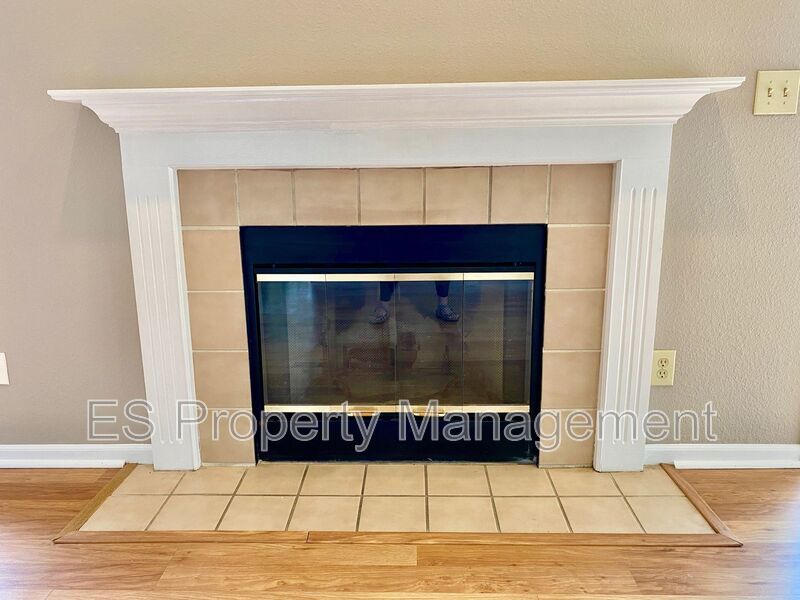 Great 3 Bedroom 2 Bathroom Ranch Style Home in Lawrence! property image