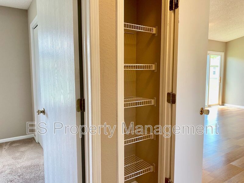 Great 3 Bedroom 2 Bathroom Ranch Style Home in Lawrence! property image