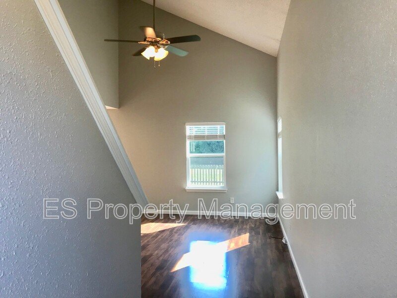 COMING SOON!! Wonderful 3 Bedroom 2.5 Bathroom Home with Fenced Yard in Plainfield! property image