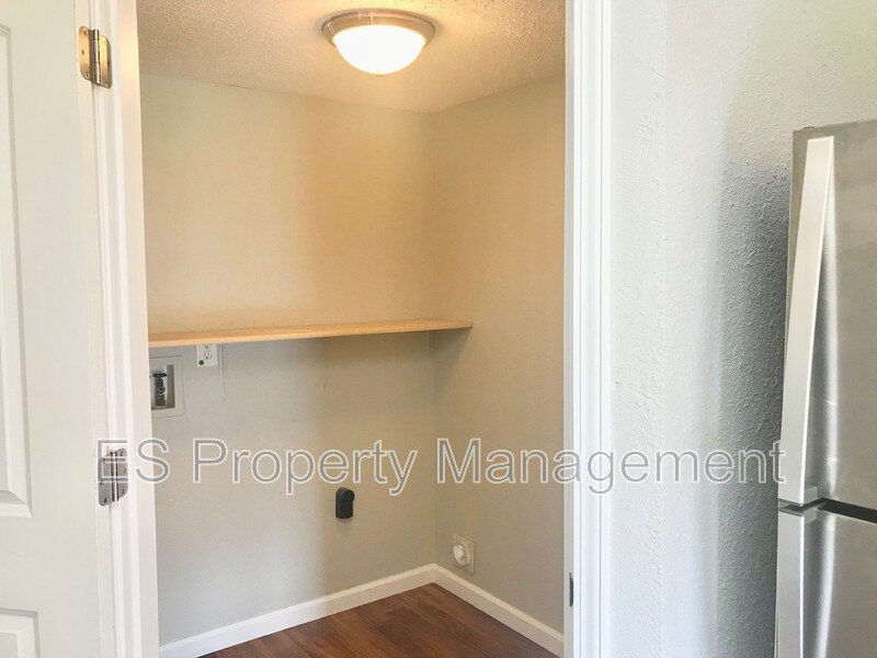 COMING SOON!! Wonderful 3 Bedroom 2.5 Bathroom Home with Fenced Yard in Plainfield! property image