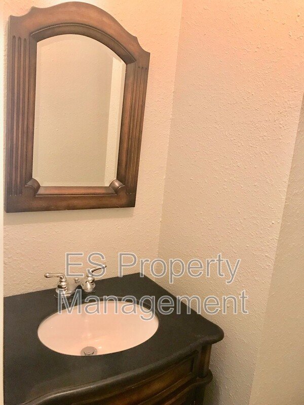 COMING SOON!! Wonderful 3 Bedroom 2.5 Bathroom Home with Fenced Yard in Plainfield! property image