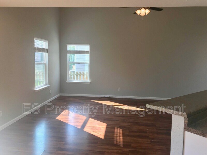 COMING SOON!! Wonderful 3 Bedroom 2.5 Bathroom Home with Fenced Yard in Plainfield! property image