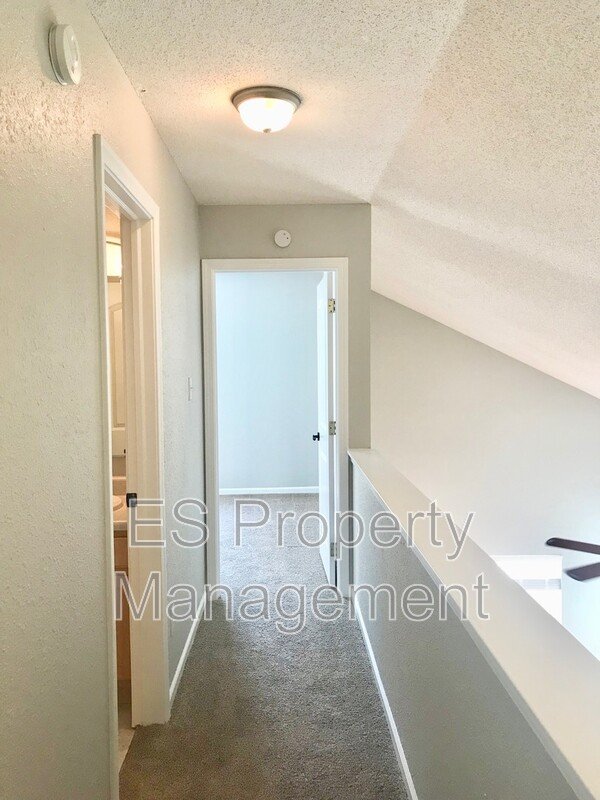 COMING SOON!! Wonderful 3 Bedroom 2.5 Bathroom Home with Fenced Yard in Plainfield! property image