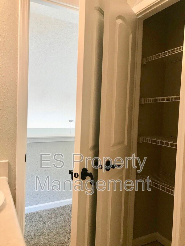 COMING SOON!! Wonderful 3 Bedroom 2.5 Bathroom Home with Fenced Yard in Plainfield! property image