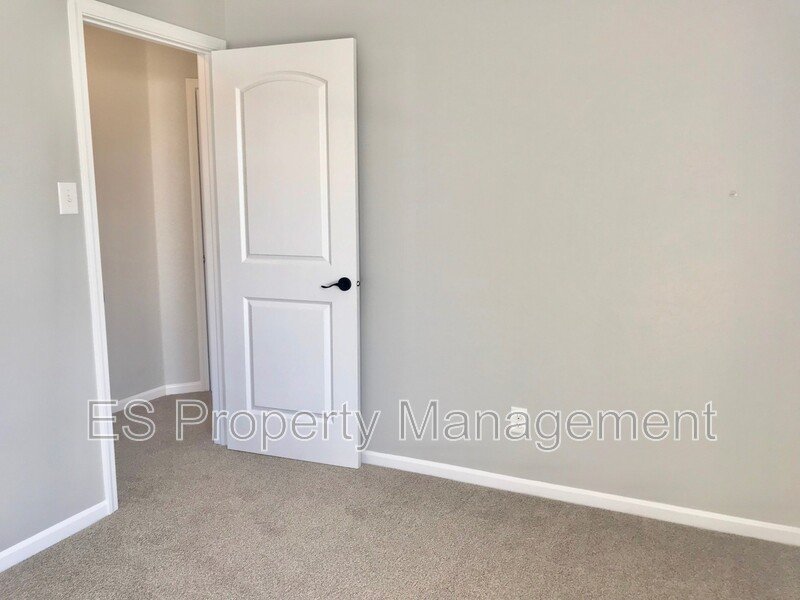 COMING SOON!! Wonderful 3 Bedroom 2.5 Bathroom Home with Fenced Yard in Plainfield! property image