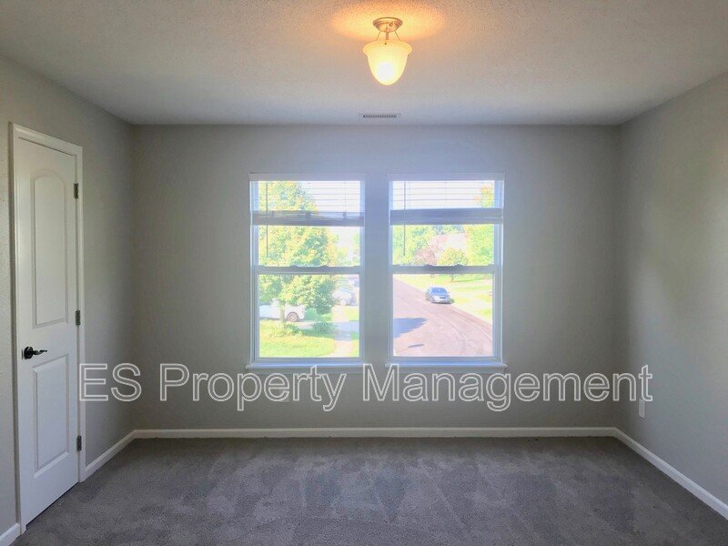 COMING SOON!! Wonderful 3 Bedroom 2.5 Bathroom Home with Fenced Yard in Plainfield! property image