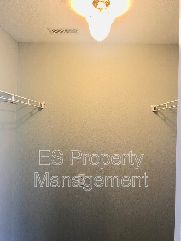 COMING SOON!! Wonderful 3 Bedroom 2.5 Bathroom Home with Fenced Yard in Plainfield! property image