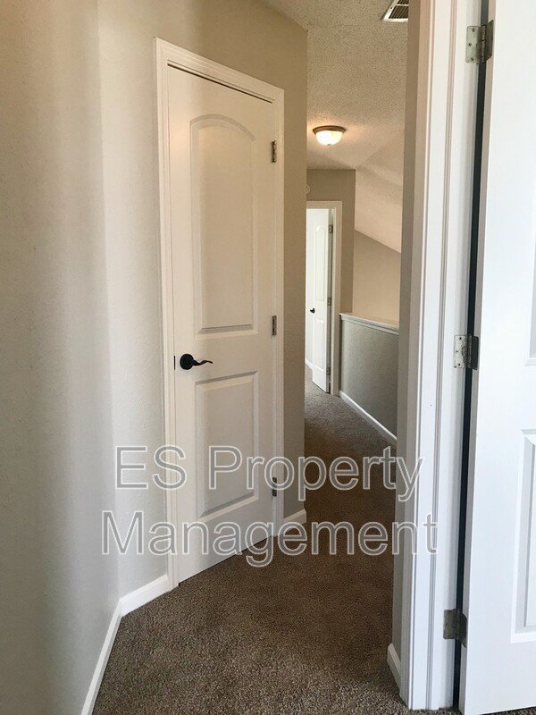 COMING SOON!! Wonderful 3 Bedroom 2.5 Bathroom Home with Fenced Yard in Plainfield! property image