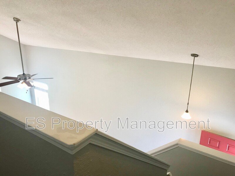 COMING SOON!! Wonderful 3 Bedroom 2.5 Bathroom Home with Fenced Yard in Plainfield! property image