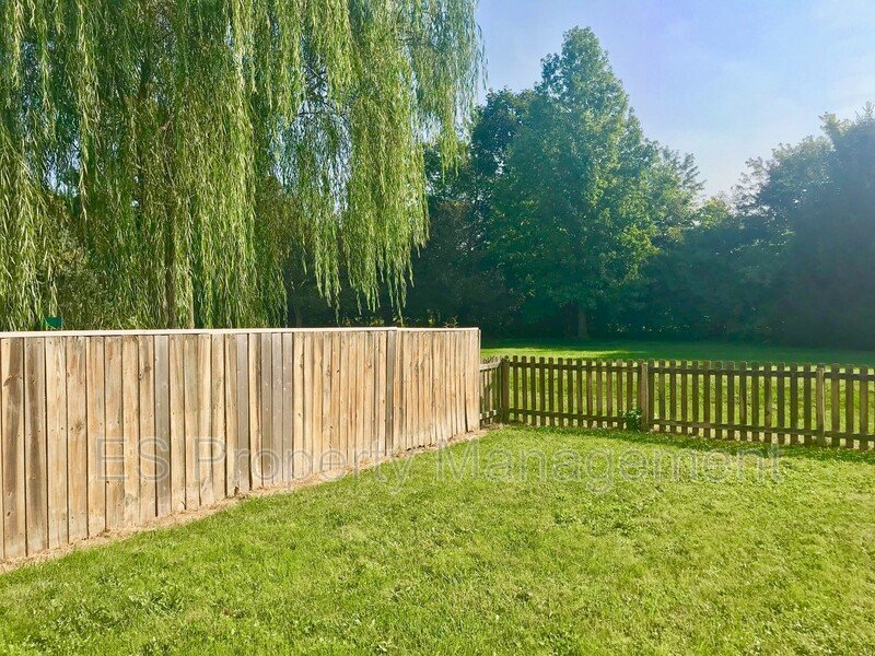 COMING SOON!! Wonderful 3 Bedroom 2.5 Bathroom Home with Fenced Yard in Plainfield! property image