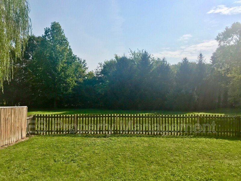 COMING SOON!! Wonderful 3 Bedroom 2.5 Bathroom Home with Fenced Yard in Plainfield! property image