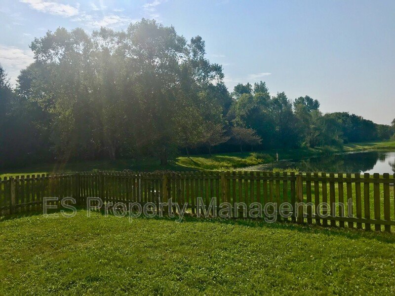 COMING SOON!! Wonderful 3 Bedroom 2.5 Bathroom Home with Fenced Yard in Plainfield! property image