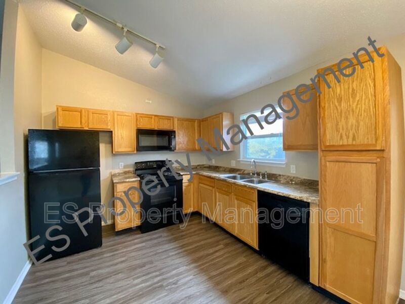 COMING SOON!! Wonderful 3 Bedroom 2 Bathroom Ranch Home in Franklin! property image