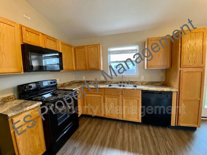 COMING SOON!! Wonderful 3 Bedroom 2 Bathroom Ranch Home in Franklin! property image