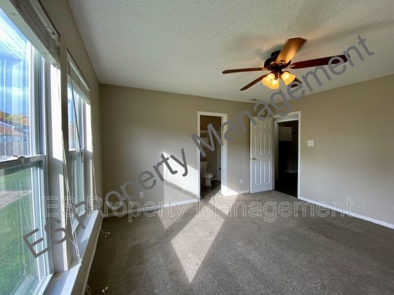 COMING SOON!! Wonderful 3 Bedroom 2 Bathroom Ranch Home in Franklin! property image