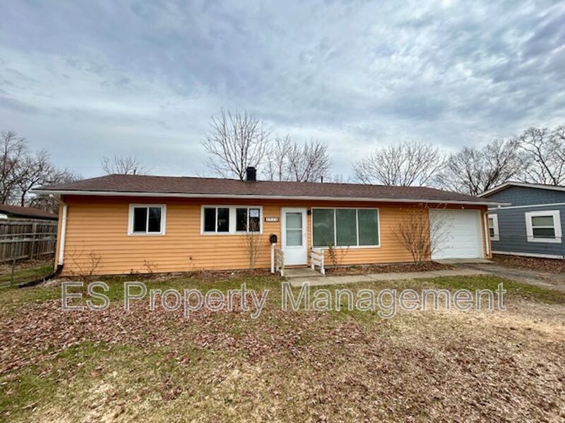 Stylishly Newly Renovated 3-bedroom, 1-bath Ranch Home property image