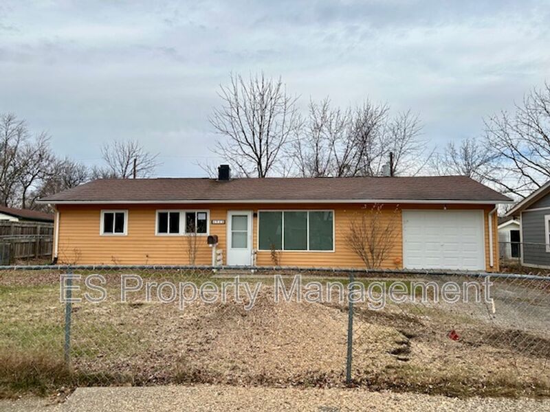 Stylishly Newly Renovated 3-bedroom, 1-bath Ranch Home property image