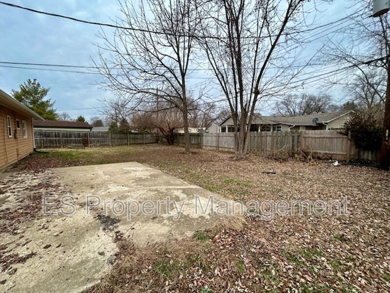 Stylishly Newly Renovated 3-bedroom, 1-bath Ranch Home property image