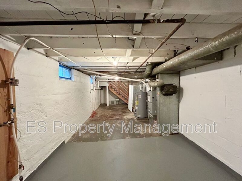 Charming 2 Bedroom 1 Bathroom Home in Center Township!! property image