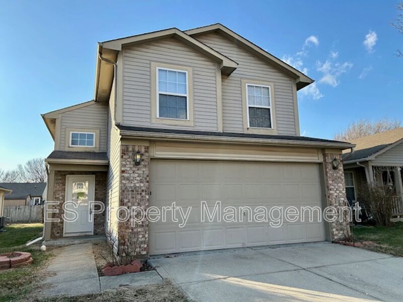 Beautiful 3 Bedroom 2 Story Home in River Run Decatur Township! property image