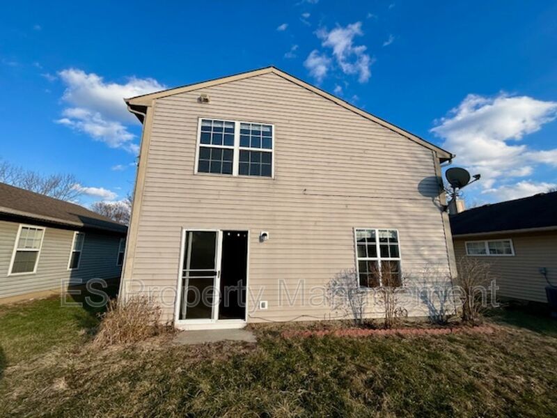 Beautiful 3 Bedroom 2 Story Home in River Run Decatur Township! property image